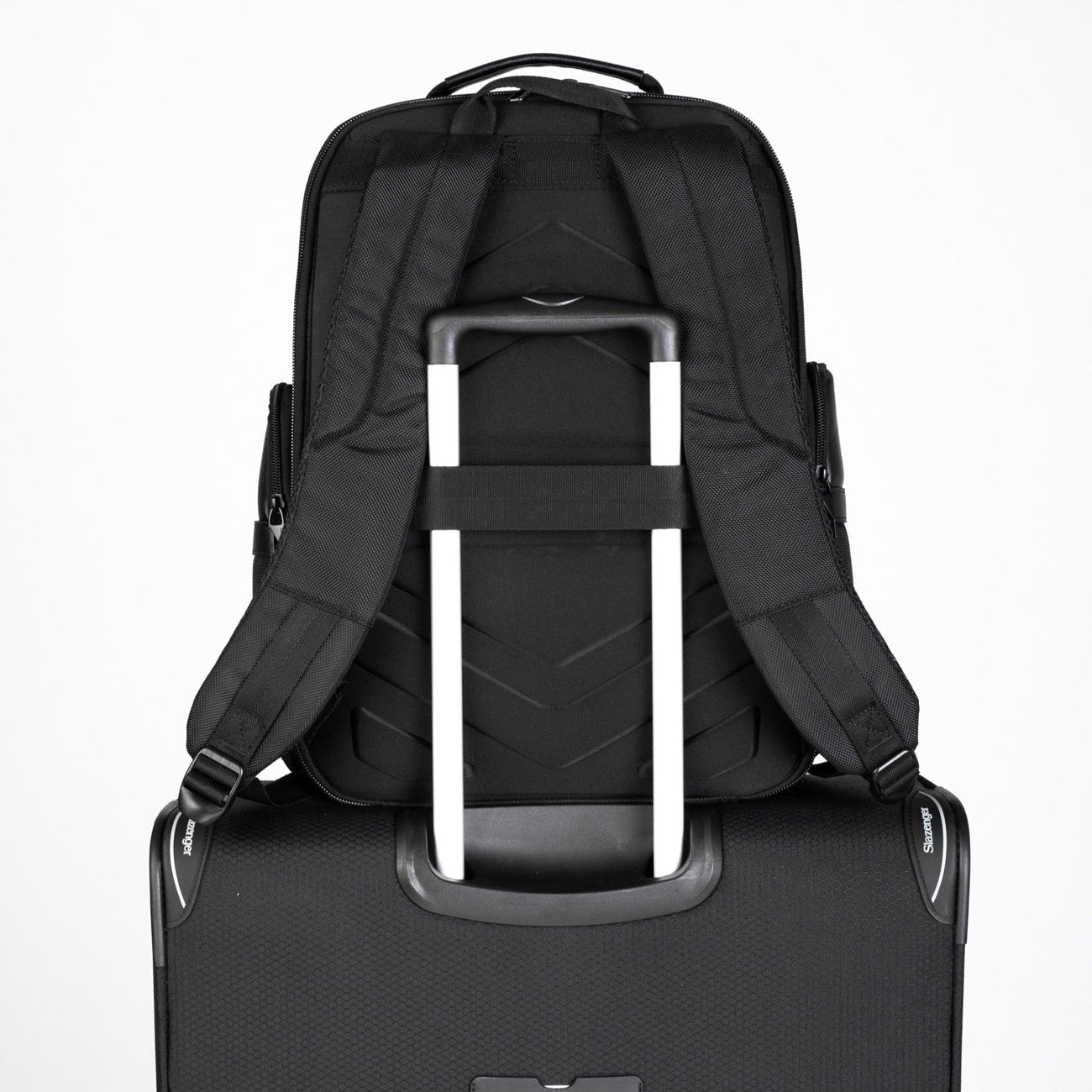 תיק גב יוקרתי עסקי למחשב נייד 15.6״ מבית SLAZENGER מסדרת OXFORD