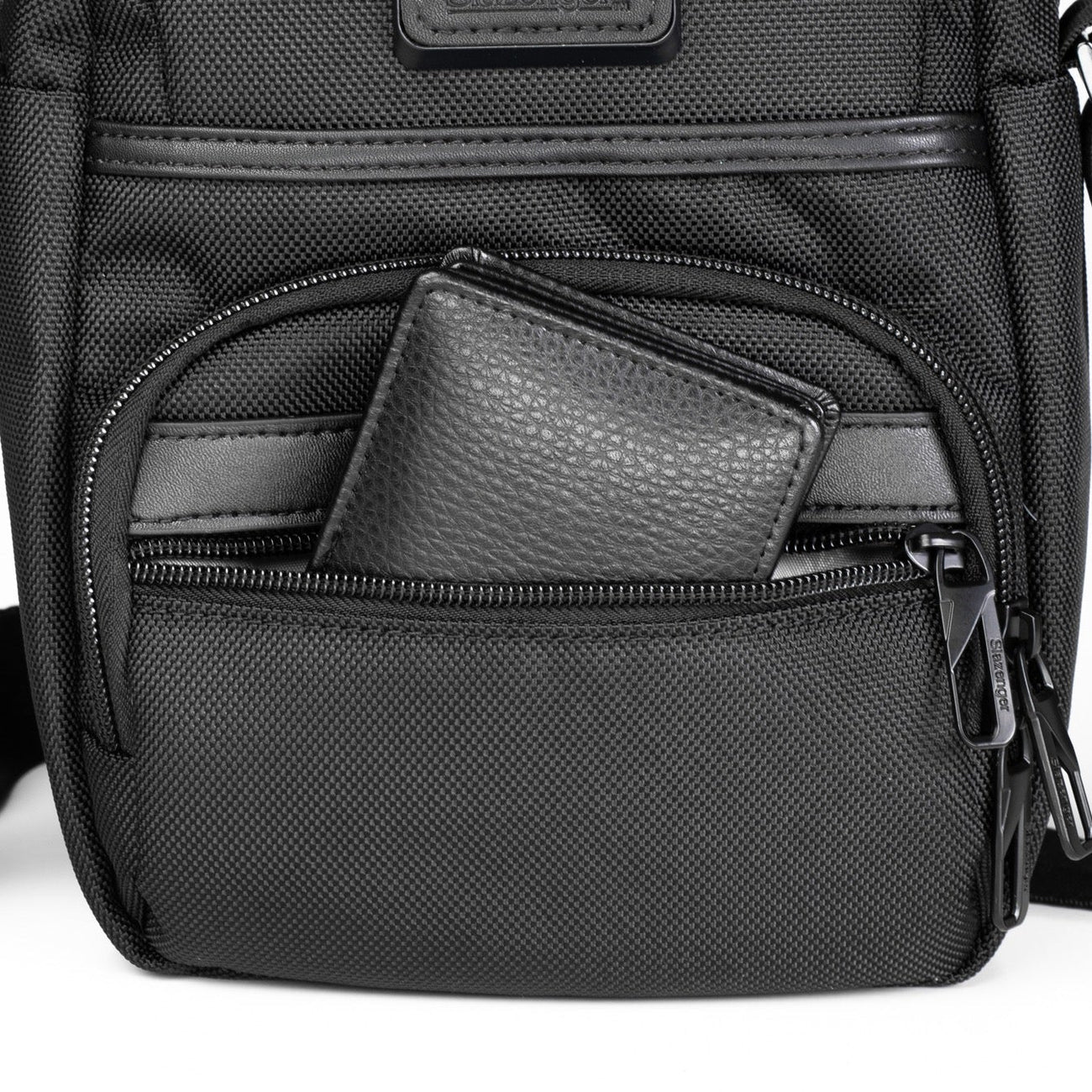 תיק צד Crossbody עם הגנת RFID מבית SLAZENGER