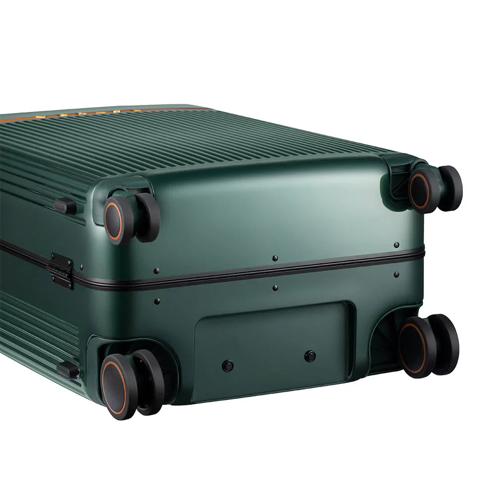 מזוודה בינונית קשיחה ויוקרתית 25" מבית המותג VERAGE דגם WINDSOR המזוודה שמככבת במגזיני אופנה רבים