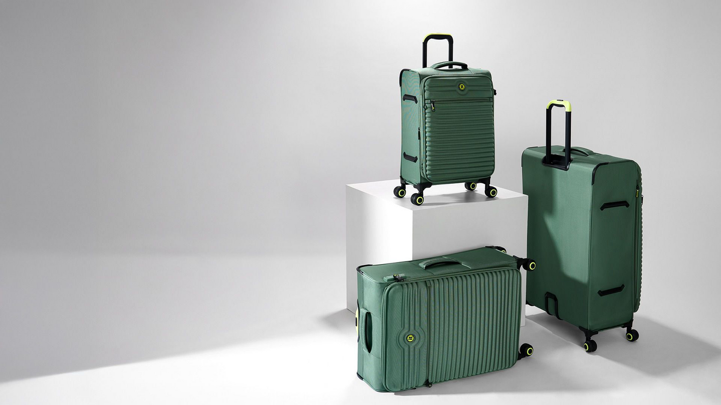 סט מזוודות it Luggage דגם Circulator