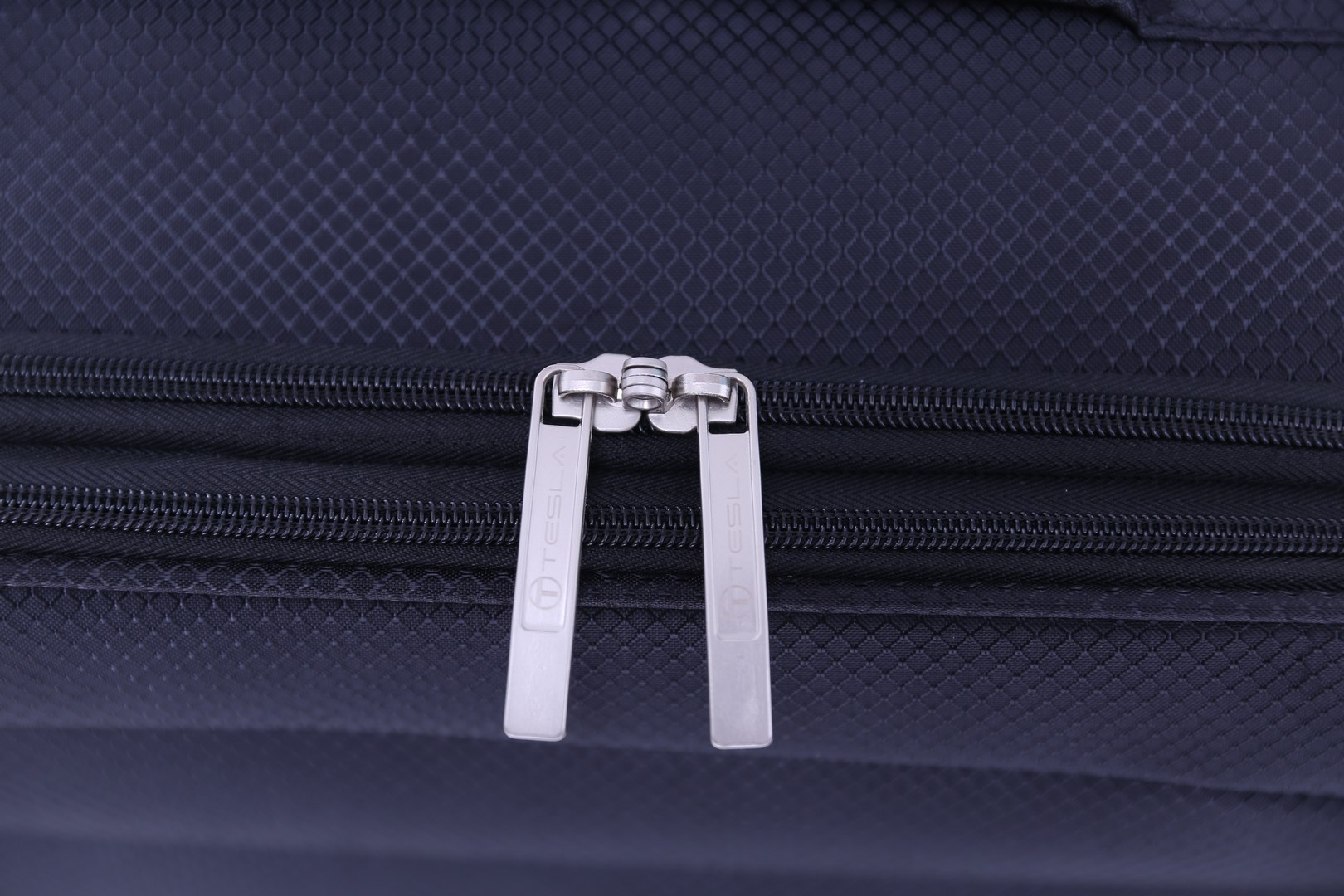 סט 3 מזוודות קלות משקל Tesla Sacramento