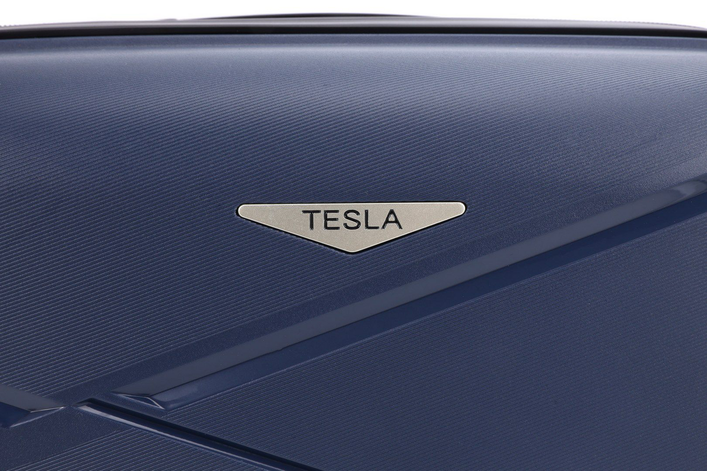 מזוודות טסלה טרולי עליה מטוס TESLA PP