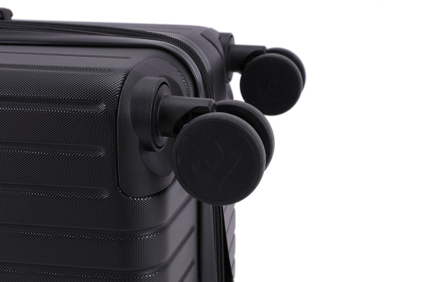 מזוודות Pierre Cardin דגם Shaula