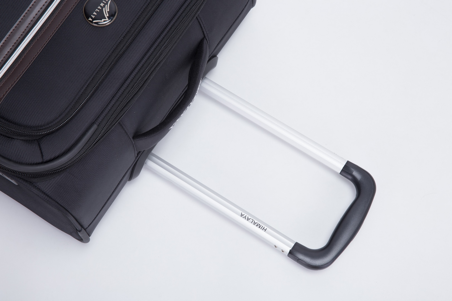 סט מזוודות יוקרה - סט 3 מזוודות עמידות מבד של המותג HIMALAYA דגם EVEREST SOFT