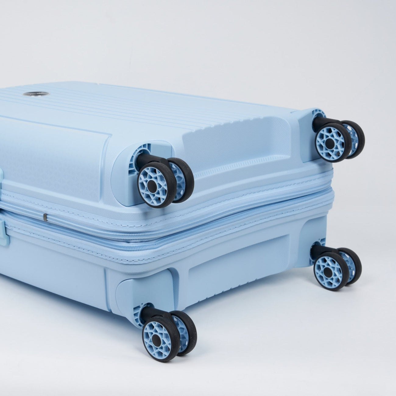 סט מזוודות קשיחות מעוצבות מסדרת הפרימיום EDINBURGH מבית היוקרה האנגלי VERAGE