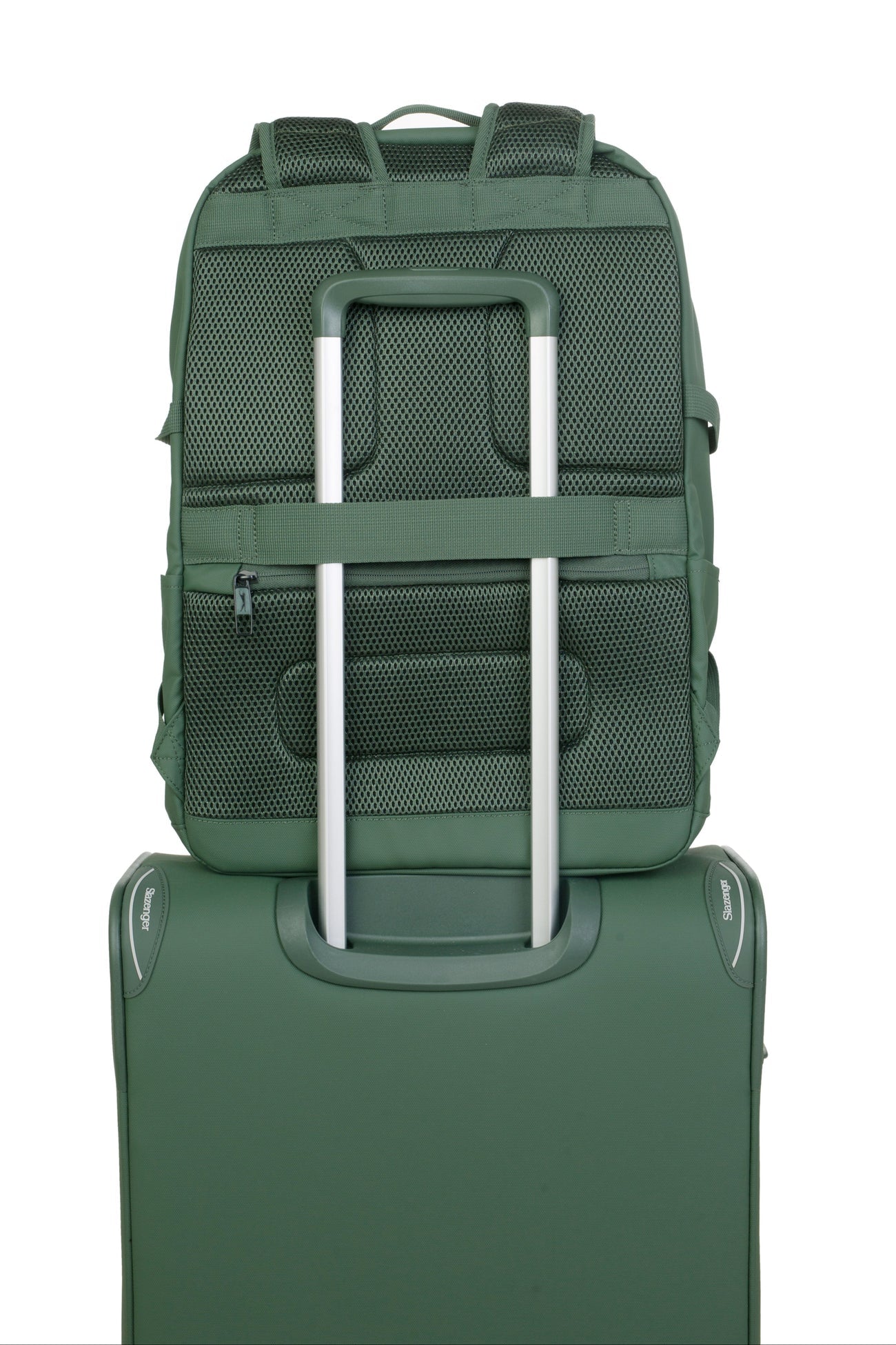 תיק גב עלייה למטוס דגם ICON CABIN 39L מבית מותג היוקרה SLAZENGER