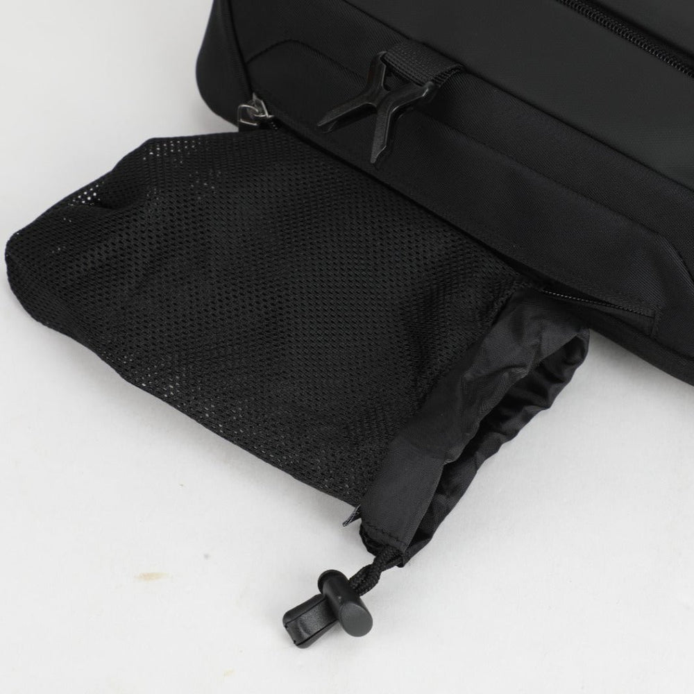 תיק צד פונקציונאלי וקל משקל בסגנון אוכף אלכסון עמיד למים מבית המותג AOKING צבע שחור