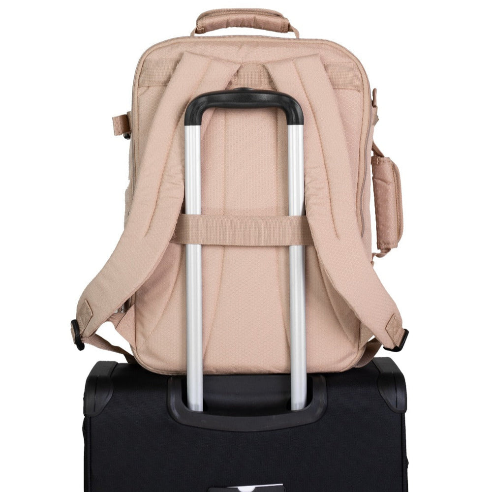 תיק עליה למטוס מתרחב מתאים לחברות לואו קוסט מבית SLAZENGER דגם C-LITE CABIN