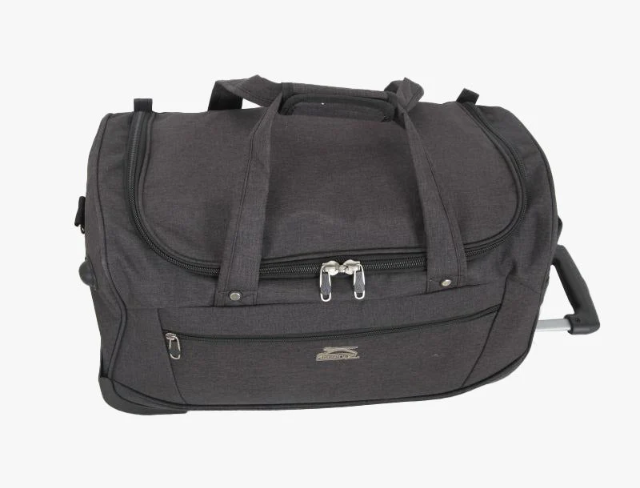 תיק דאפל גדול XL 30" על גלגלים מבית המותג האנגלי SLAZENGER