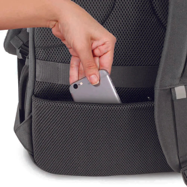 תיק גב עסקי פונקציונלי ללפטופ 15.6" הכולל שקע USB מותג שוויצרי מקורי SWISSBRAND דגם LINZ