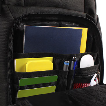 תיק גב פונקציונלי וספורטיבי ללפטופ 15.6" מבית המותג השוויצרי SWISSBRAND דגם WEMBLEY