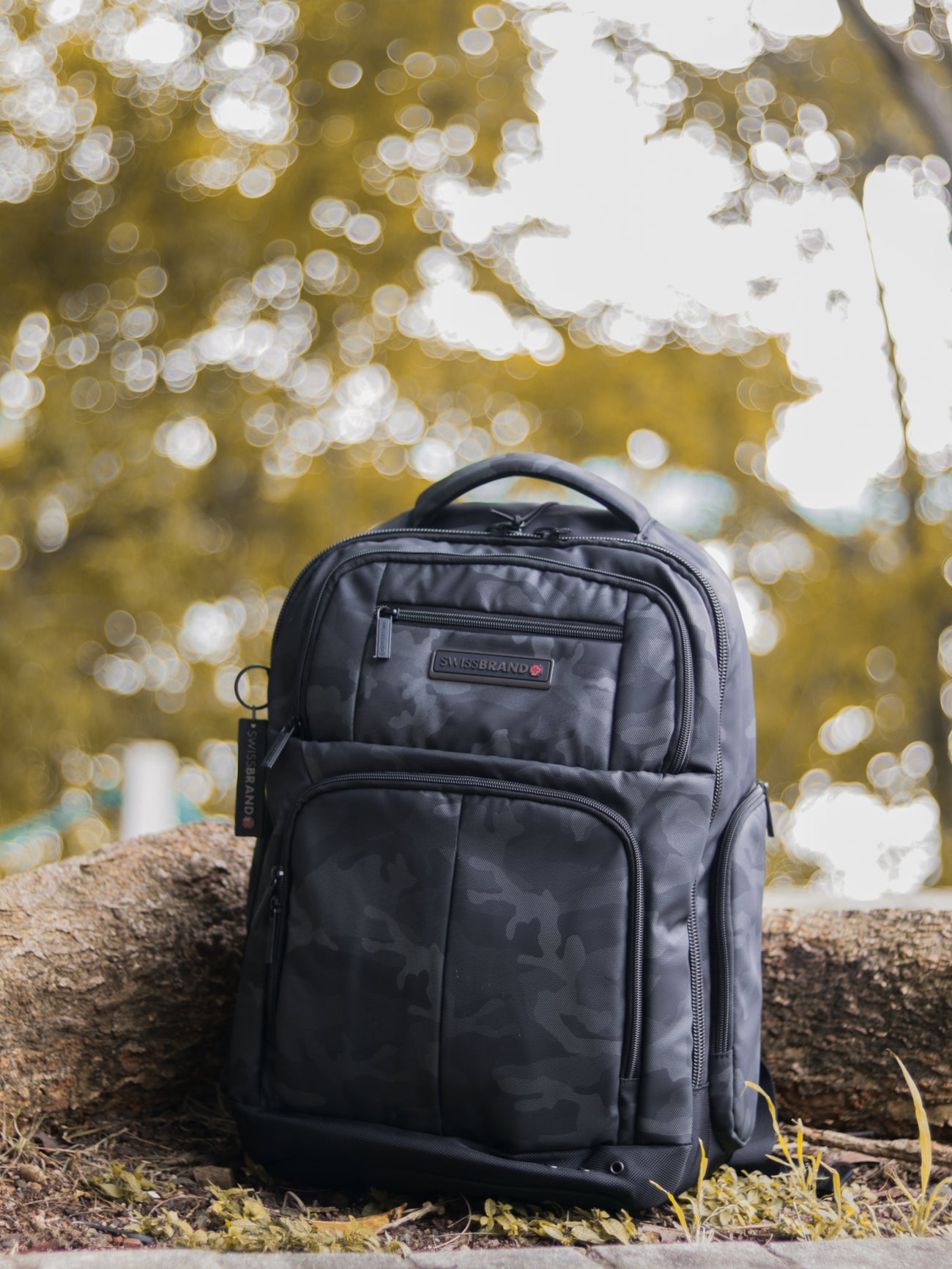 תיק גב פונקציונלי וספורטיבי ללפטופ 15.6" מבית המותג השוויצרי SWISSBRAND דגם WEMBLEY