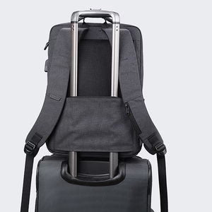 תיק גב דק וקל מאוד עם שקע USB מבית המותג AOKING למחשב נייד 15.6"