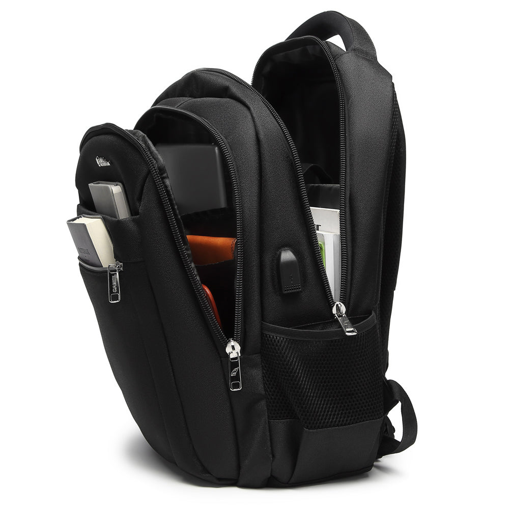 תיק גב The Xavier™ Pro למחשב 15.6 אינץ' עם יציאת USB