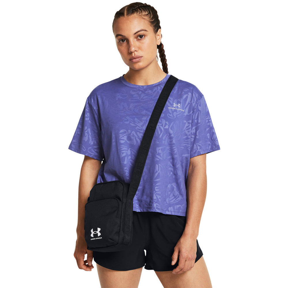 תיק קרוסבודי יוניסקס ספורטיבי מבית UNDER ARMOUR דגם SportStyle Lite Crossbody